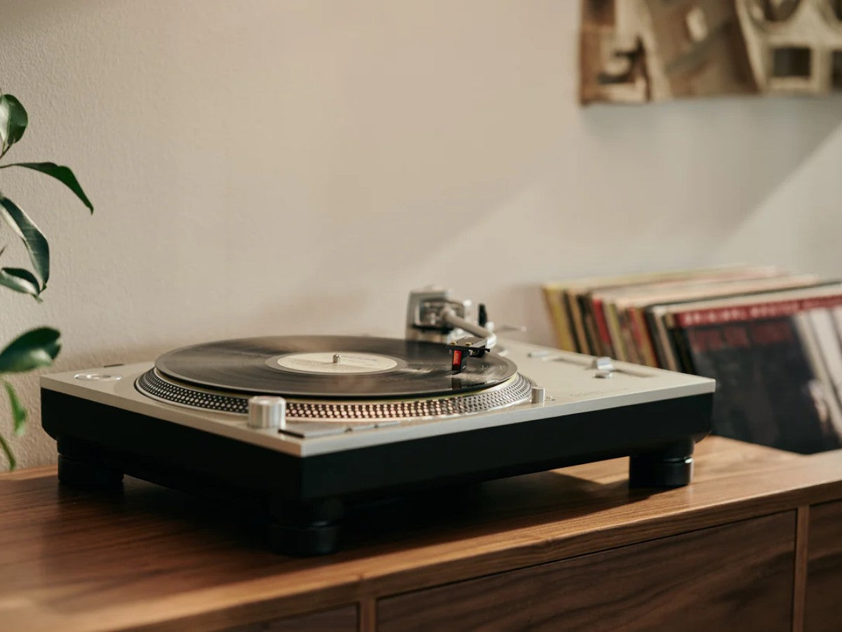 MC Cadenza Red Phono Cartridge