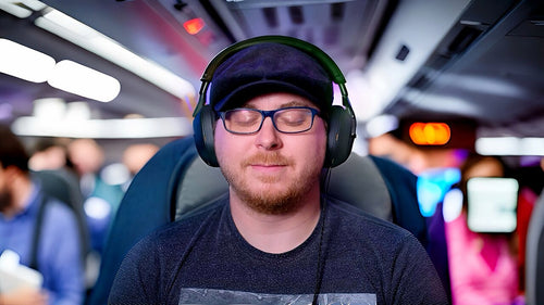 Best Noise-Canceling Headphones for Airplanes and Travel