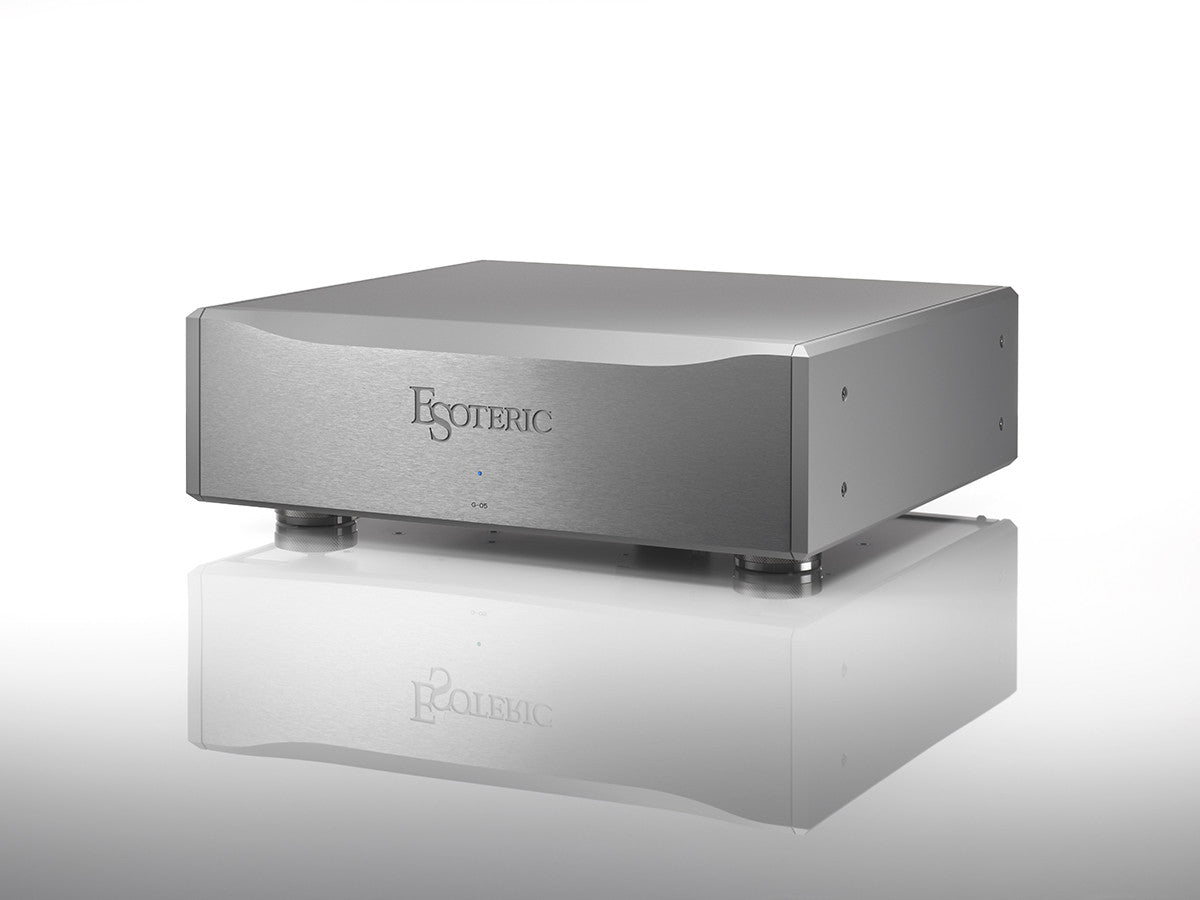 esoteric-g-05-silver-clock-angled